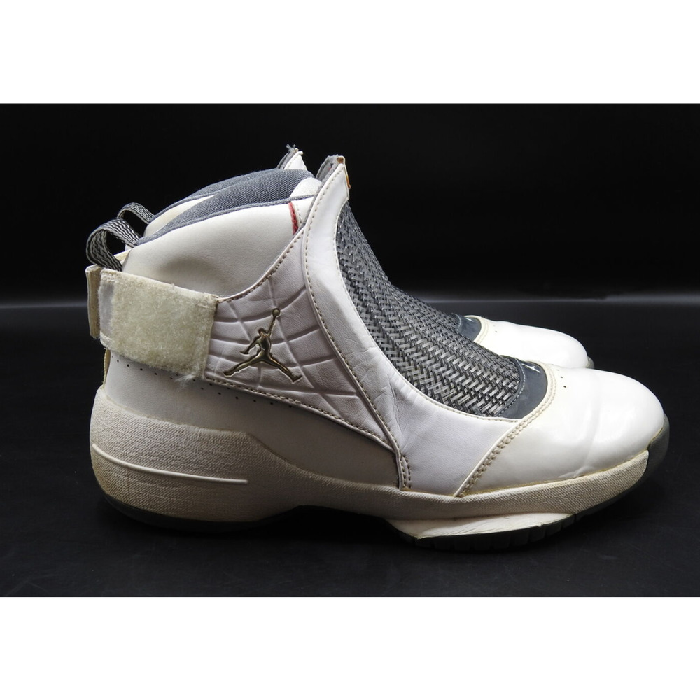 NIKE Air Jordan 19 OG GS FLINT 2004 Size 5.5Y White/Chrome/Flint 307547 102